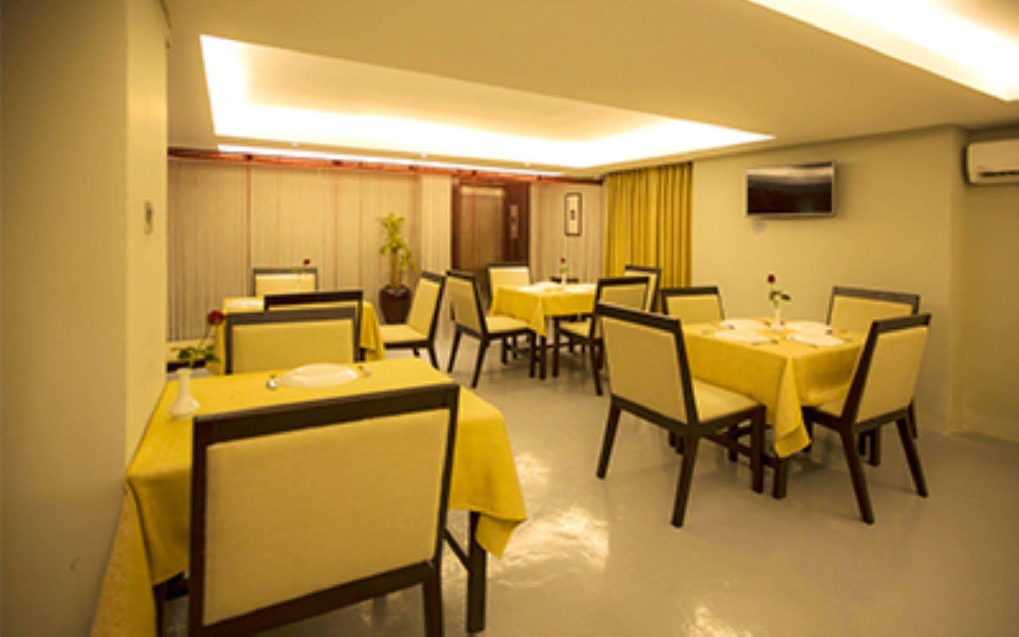 Shwe Pyi San Yar Hotel Yangon Extérieur photo