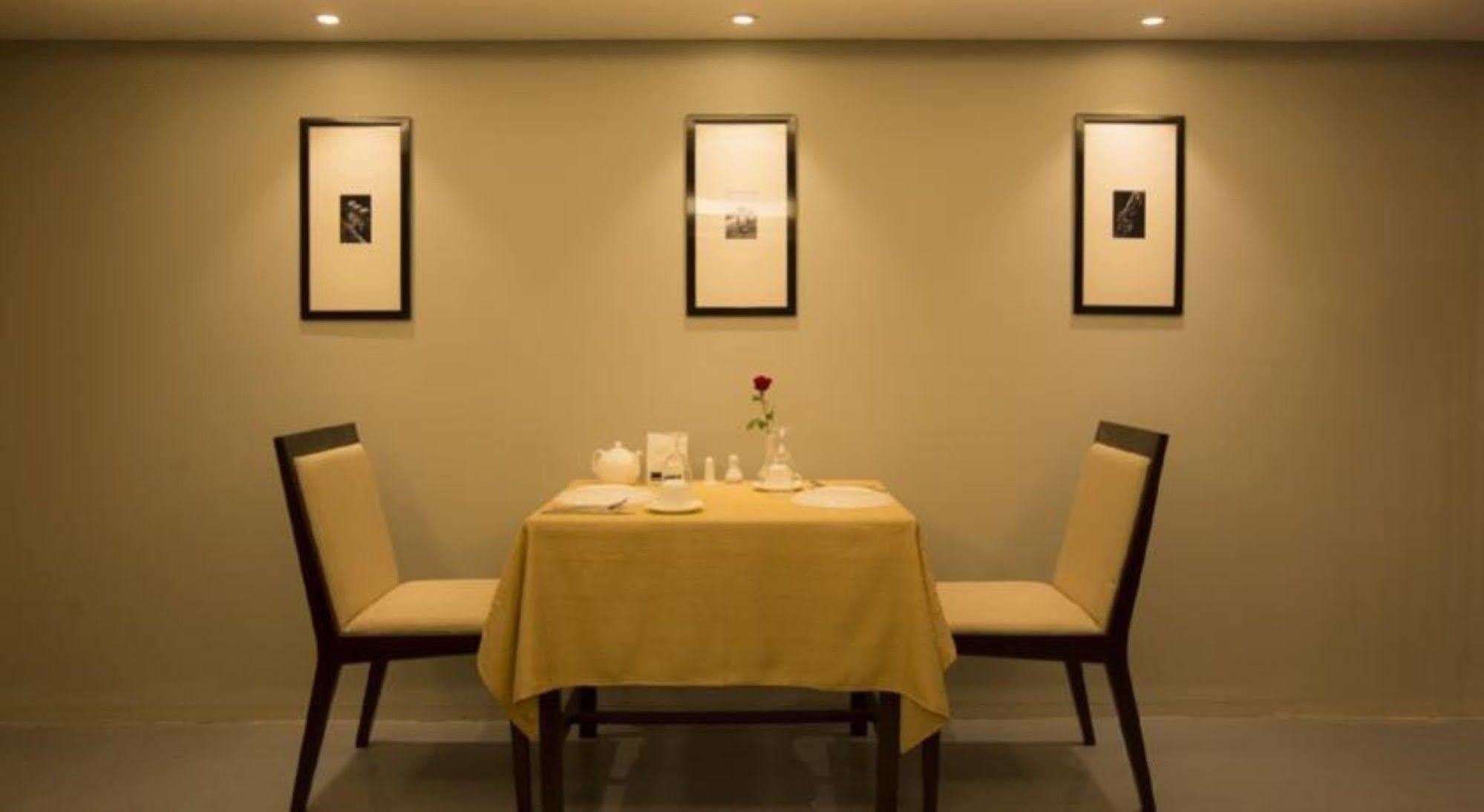 Shwe Pyi San Yar Hotel Yangon Extérieur photo